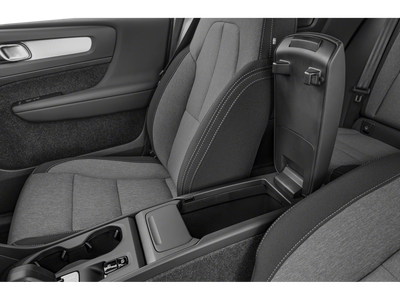 2024 Volvo XC40 B5 Plus Bright Theme