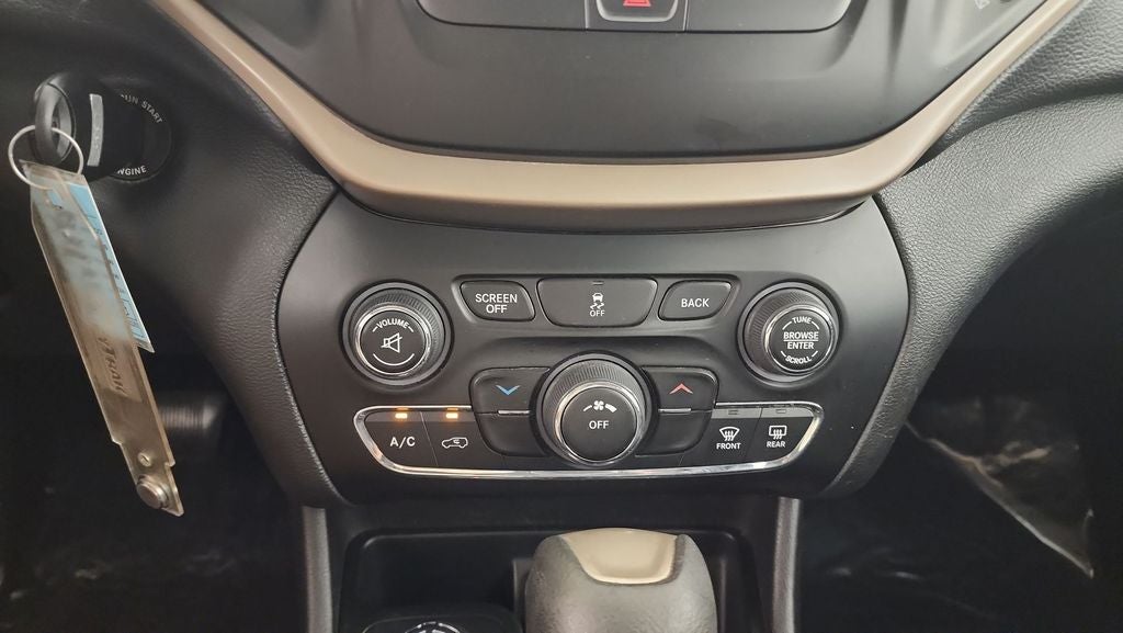 2015 Jeep Cherokee Sport
