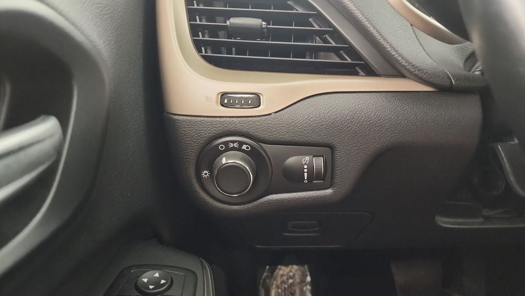 2015 Jeep Cherokee Sport