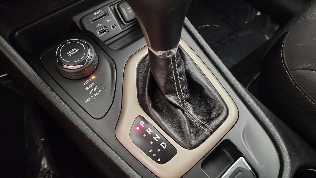 2015 Jeep Cherokee Sport