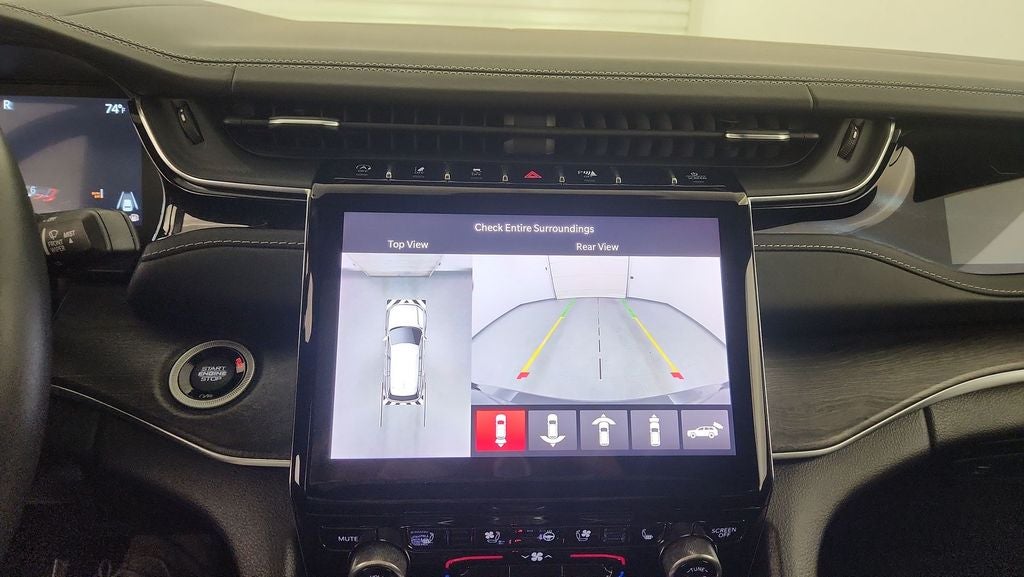 2022 Jeep Grand Cherokee Overland