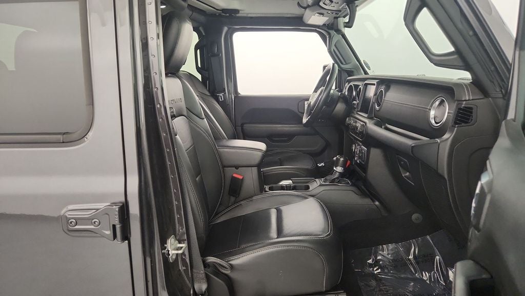 2022 Jeep Gladiator Overland