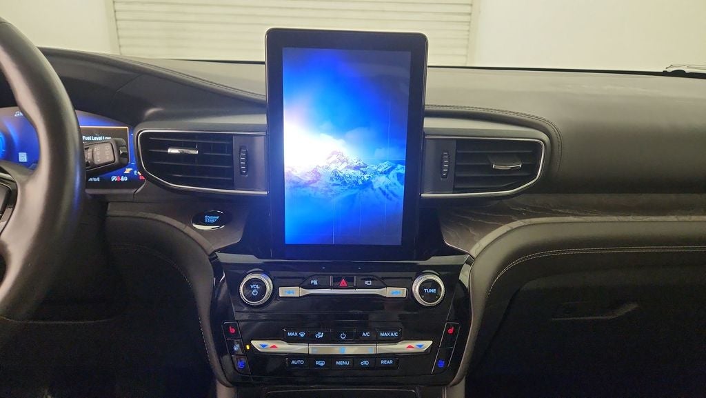 2023 Ford Explorer Platinum