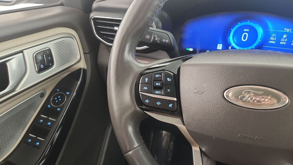 2023 Ford Explorer Platinum