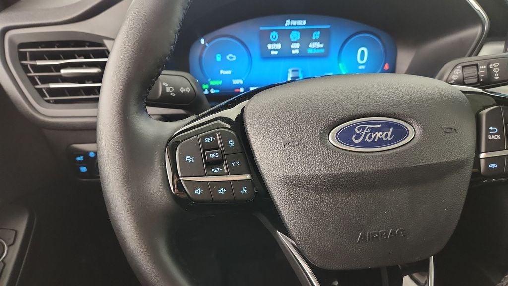 2025 Ford Escape Hybrid Platinum