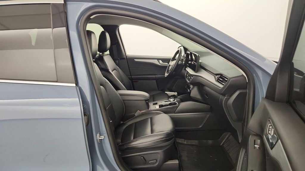 2025 Ford Escape Hybrid Platinum