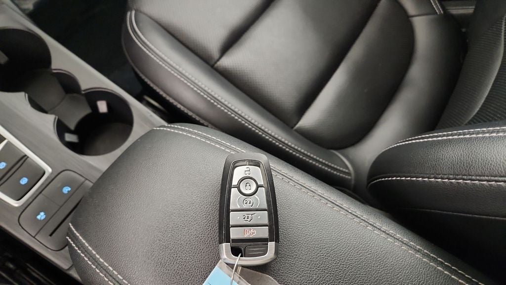 2021 Ford Escape SEL