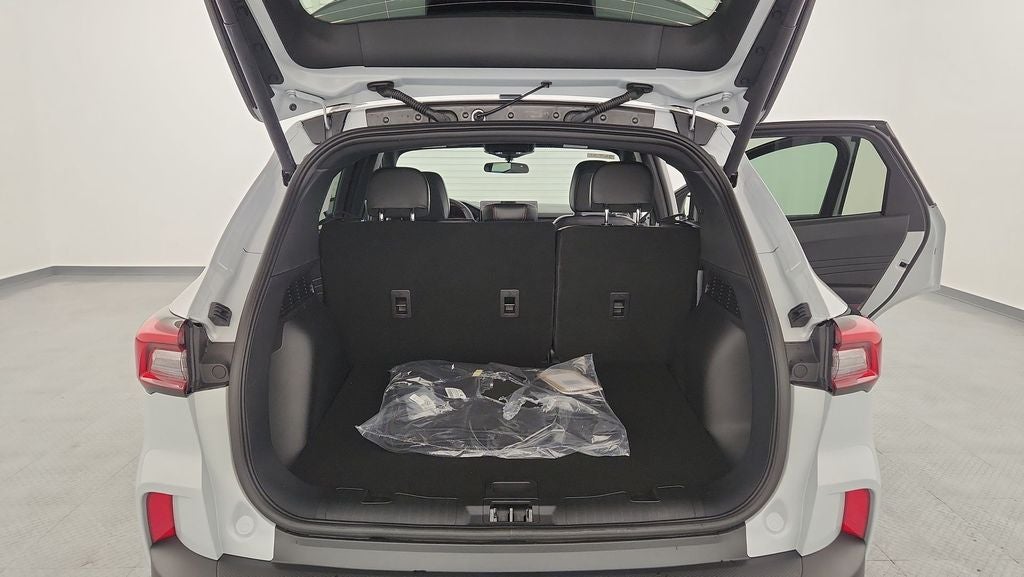 2026 Ford Escape Hybrid ST-Line Select