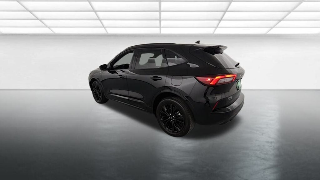 2023 Ford Escape ST-Line Elite
