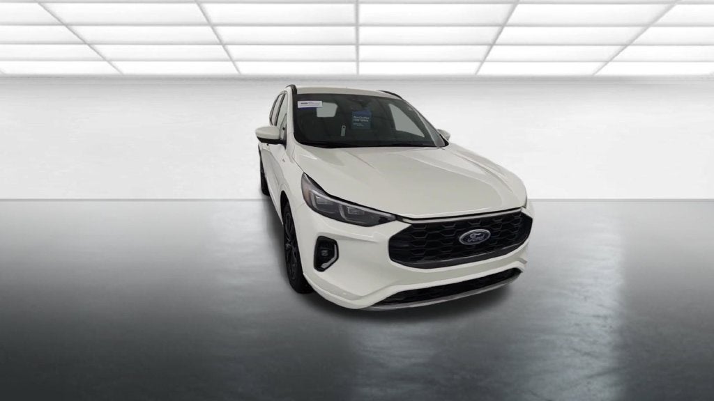 2023 Ford Escape ST-Line Elite