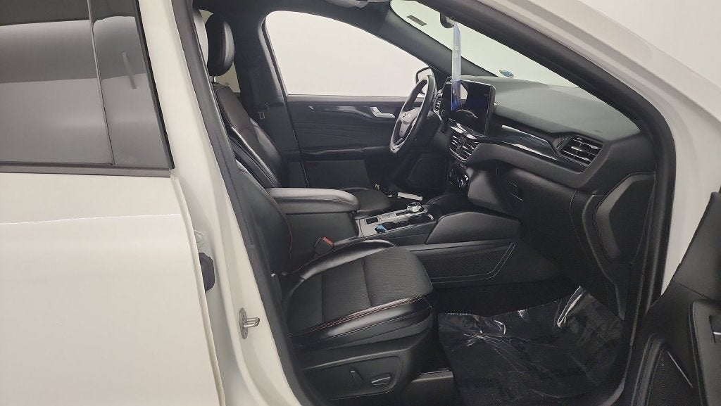 2023 Ford Escape ST-Line Elite