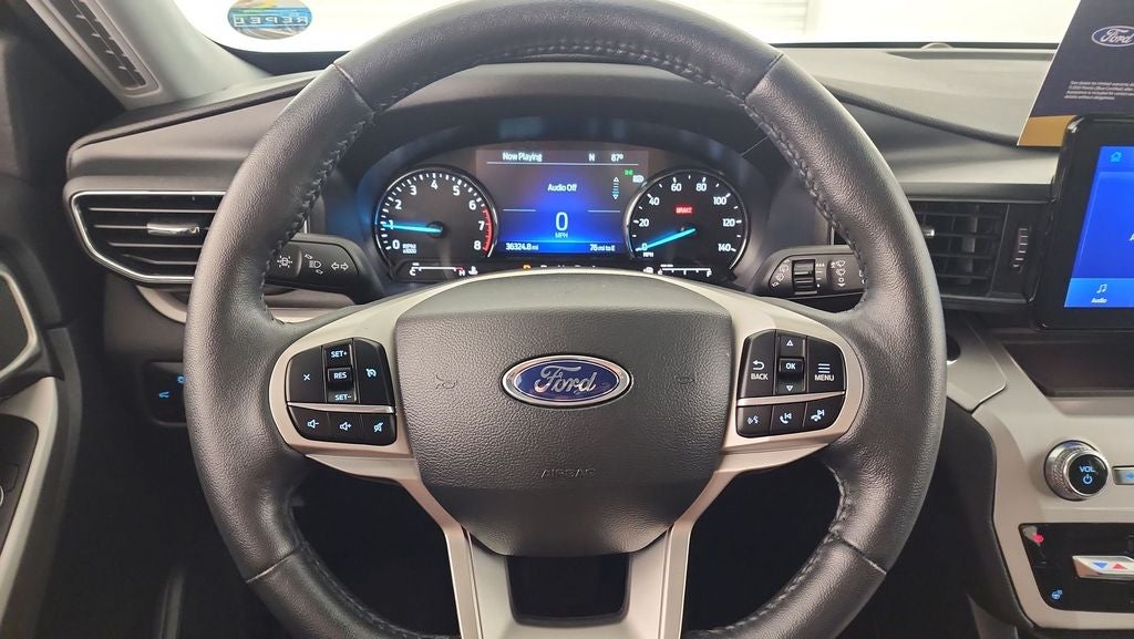 2024 Ford Explorer XLT