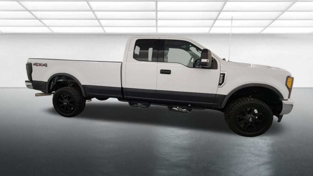 2017 Ford F-250SD XLT