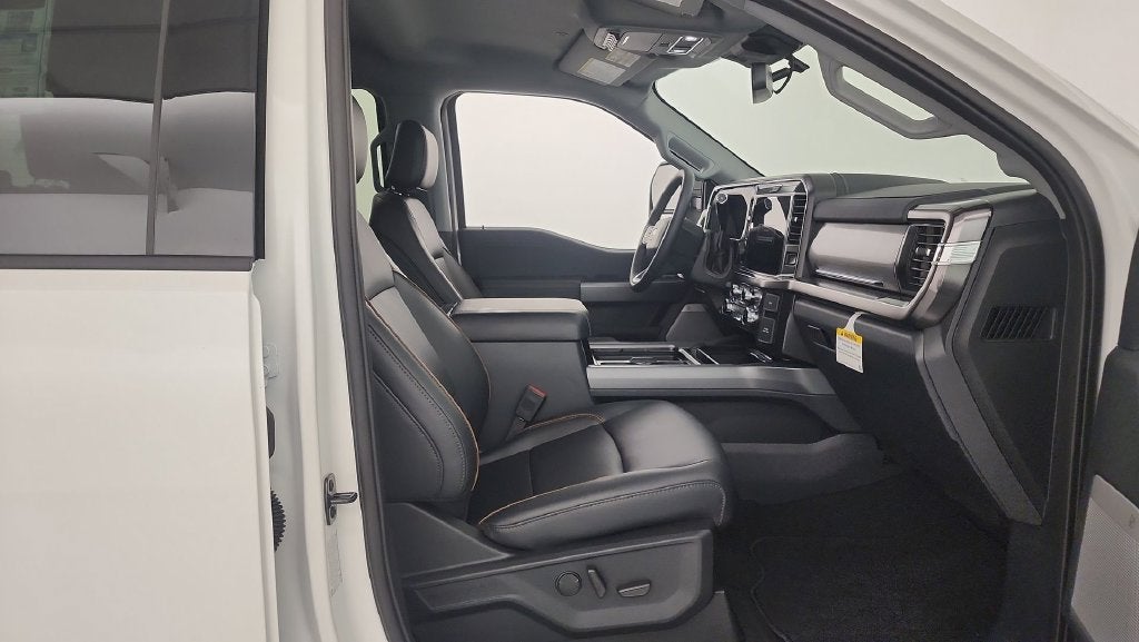 2027 Ford F-350SD Lariat