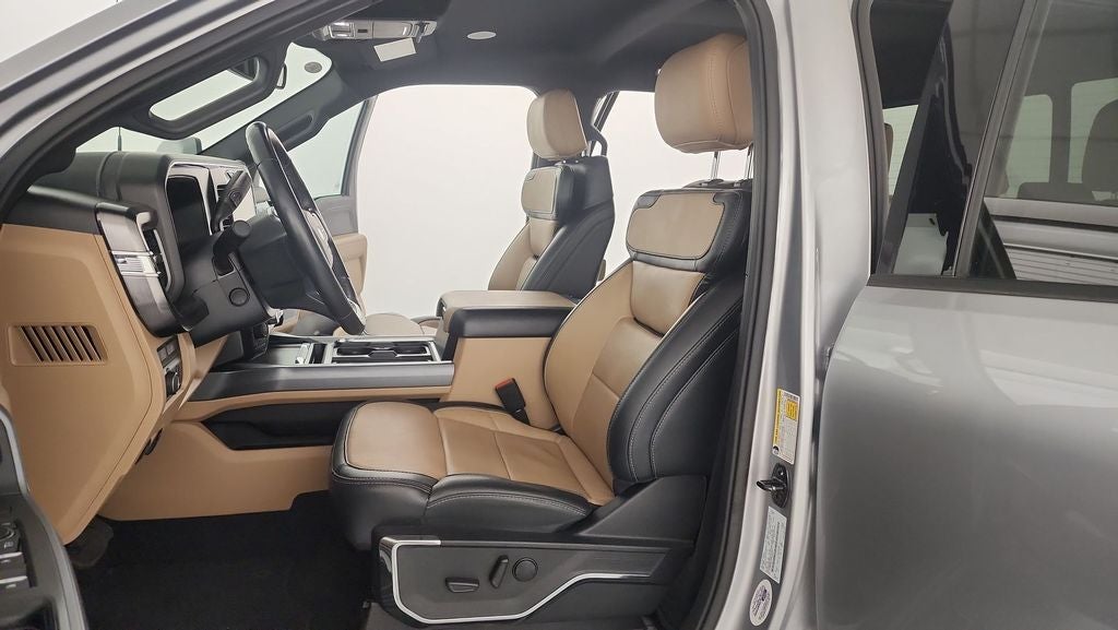 2023 Ford F-350SD Lariat