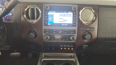 2011 Ford F-350SD Lariat DRW