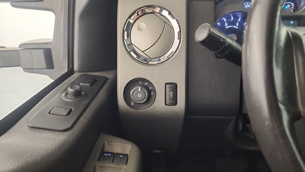 2011 Ford F-350SD Lariat DRW