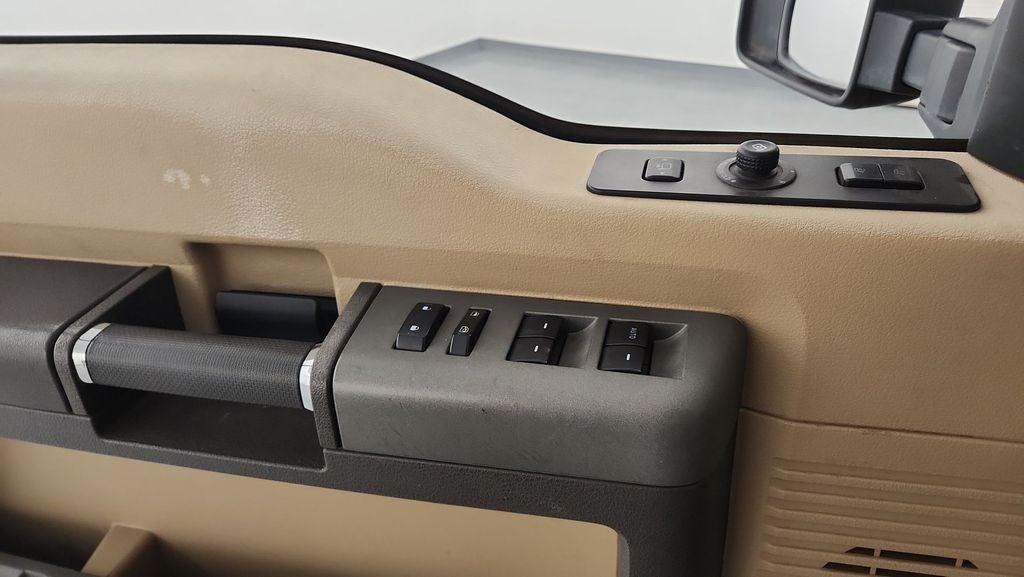 2011 Ford F-350SD Lariat DRW