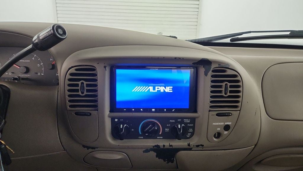 2000 Ford F-150 XL
