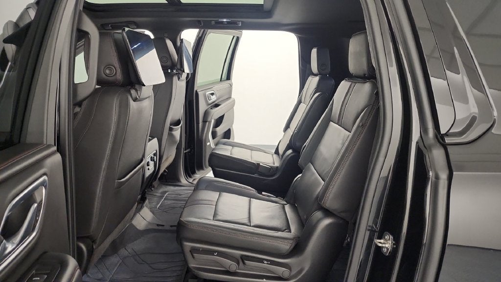 2022 Chevrolet Suburban RST