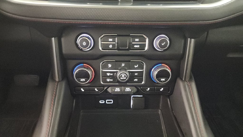 2022 Chevrolet Suburban RST