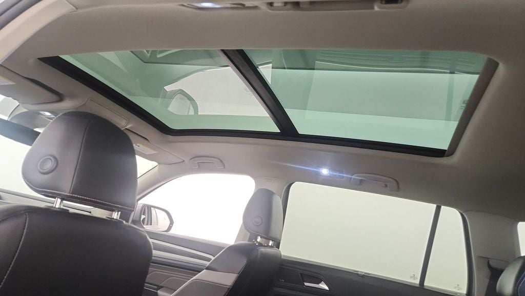 2022 Volkswagen Atlas 3.6L V6 SEL Premium R-Line