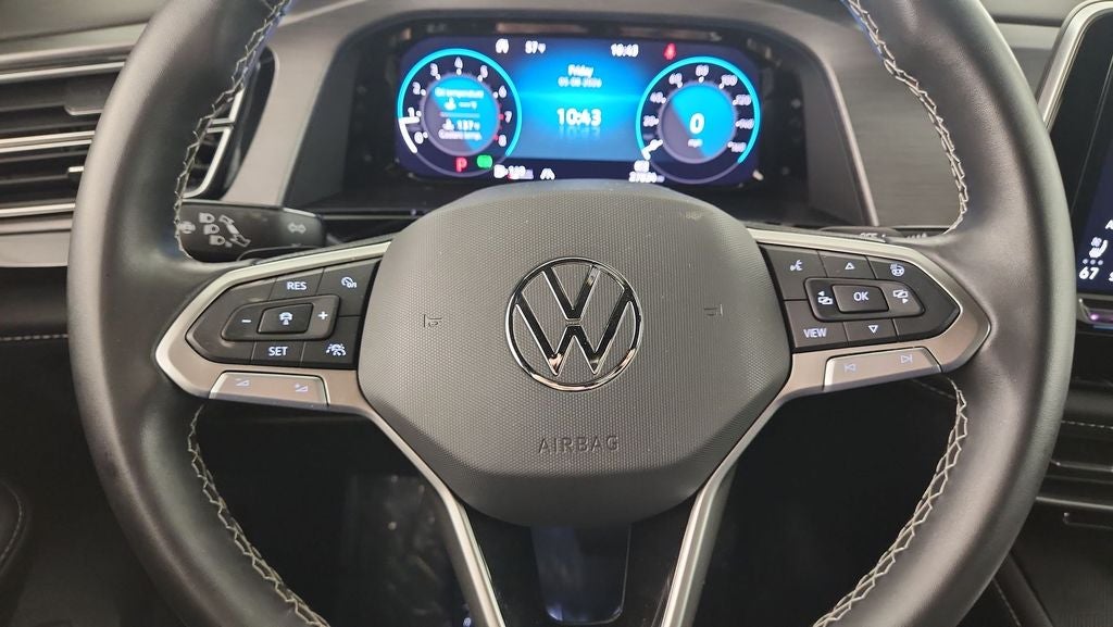 2024 Volkswagen Atlas Cross Sport 2.0T SE w/Technology