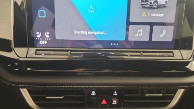 2024 Volkswagen Atlas Cross Sport 2.0T SE