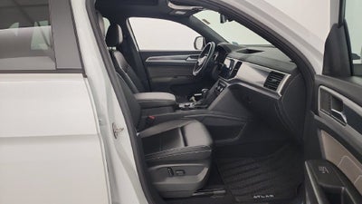 2023 Volkswagen Atlas Cross Sport 2.0T SEL R-Line