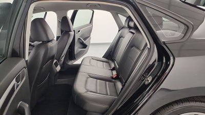 2018 Volkswagen Passat 2.0T R-Line