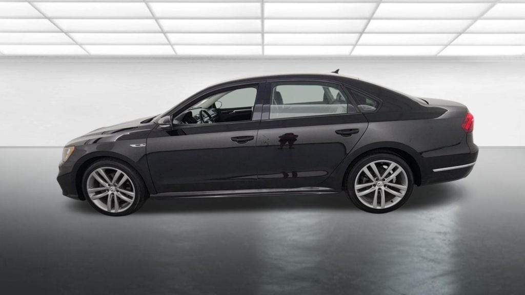 2018 Volkswagen Passat 2.0T R-Line