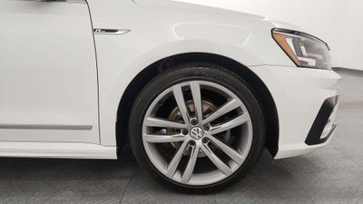 2017 Volkswagen Passat 1.8T R-Line
