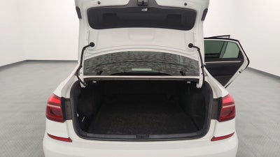 2017 Volkswagen Passat 1.8T R-Line