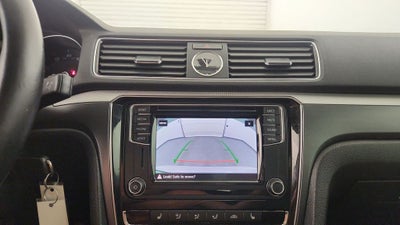 2017 Volkswagen Passat 1.8T R-Line