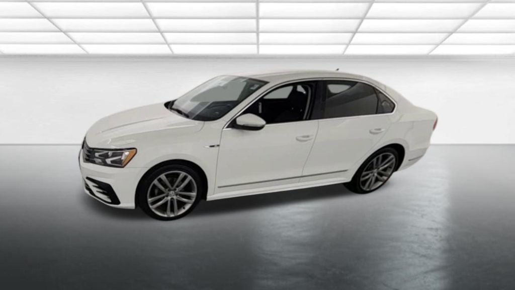 2017 Volkswagen Passat 1.8T R-Line