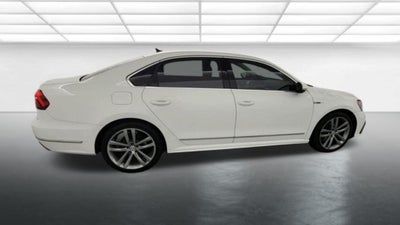 2017 Volkswagen Passat 1.8T R-Line