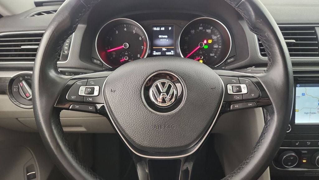 2017 Volkswagen Passat 1.8T SE w/Technology