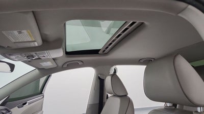 2017 Volkswagen Passat 1.8T SE w/Technology