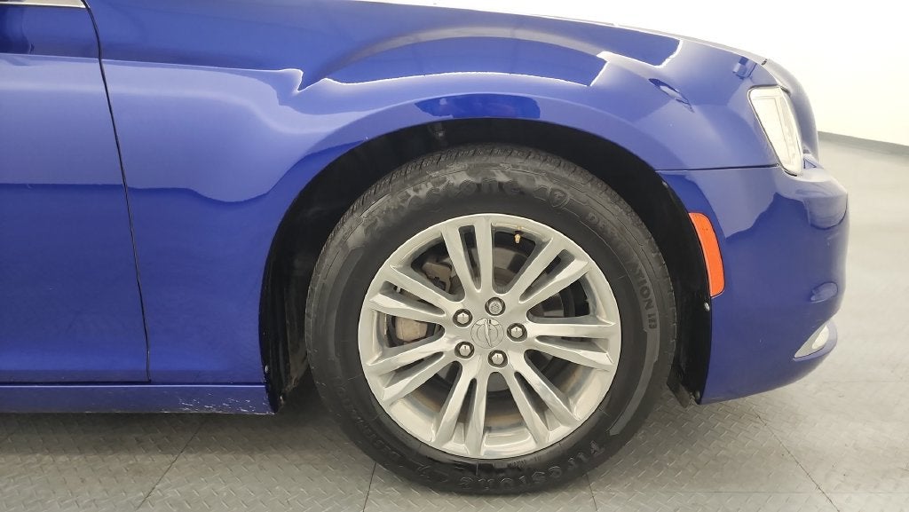2018 Chrysler 300 Touring