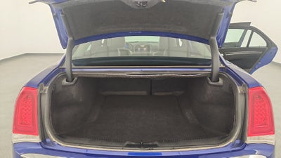 2018 Chrysler 300 Touring