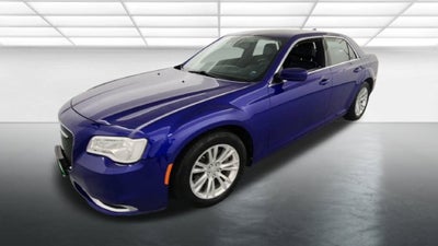 2018 Chrysler 300 Touring