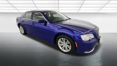 2018 Chrysler 300 Touring
