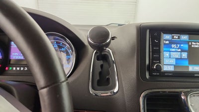 2014 Chrysler Town & Country Touring-L