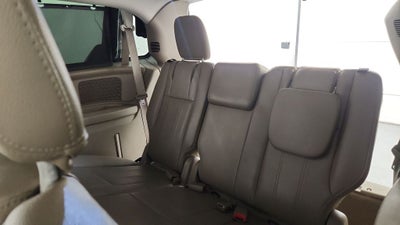 2014 Chrysler Town & Country Touring-L
