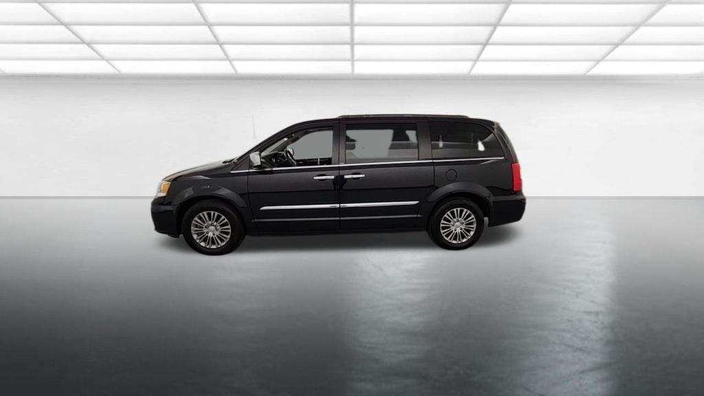 2014 Chrysler Town & Country Touring-L