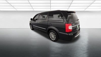 2014 Chrysler Town & Country Touring-L