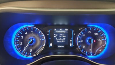 2022 Chrysler Voyager LX