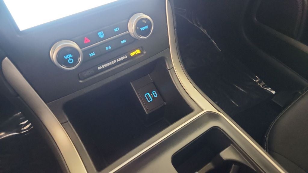 2022 Ford Edge SE