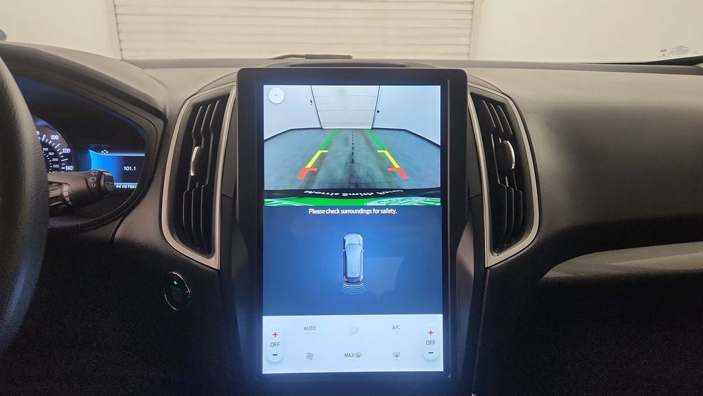 2022 Ford Edge SE