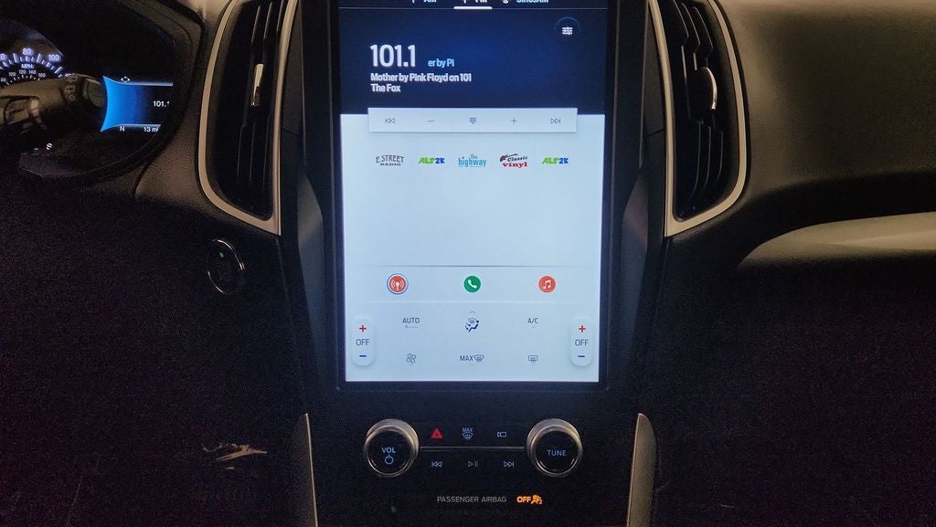 2023 Ford Edge SE